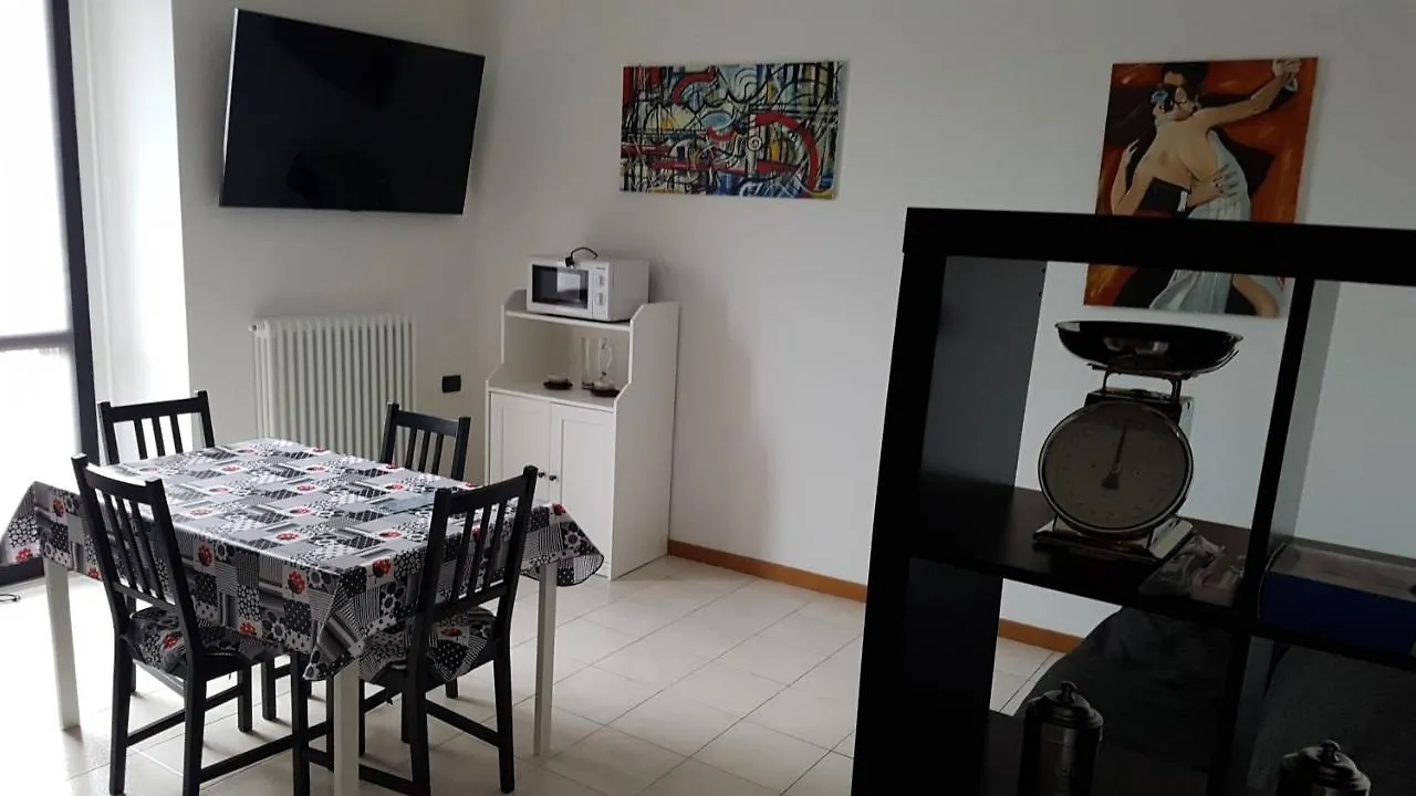 דירה ברגמו Abe Casa Vacanze Cir 01624-Cni-00502 איטליה